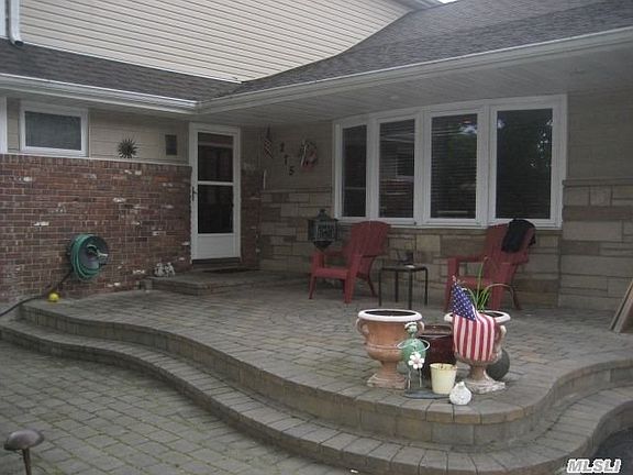 2nd image of 275 Patton Pl