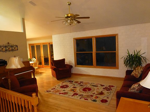 Main level living room