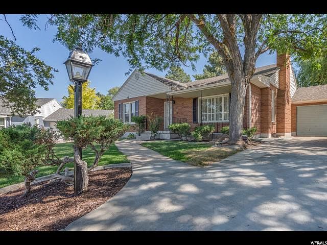 1st image of 2503 E Skyline Cir