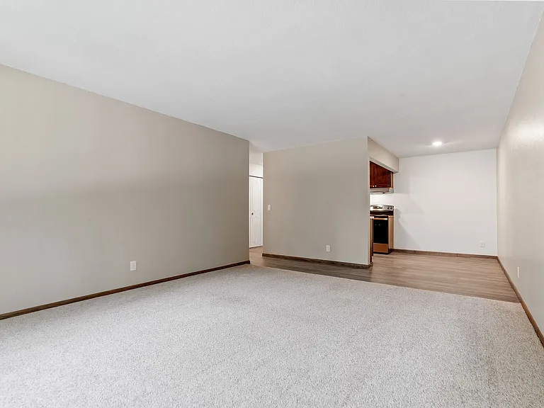 1605 Minnehaha Apartments — Photo 33