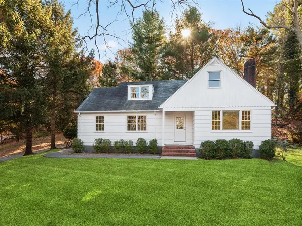 226 Landing Avenue, Smithtown, NY 11787