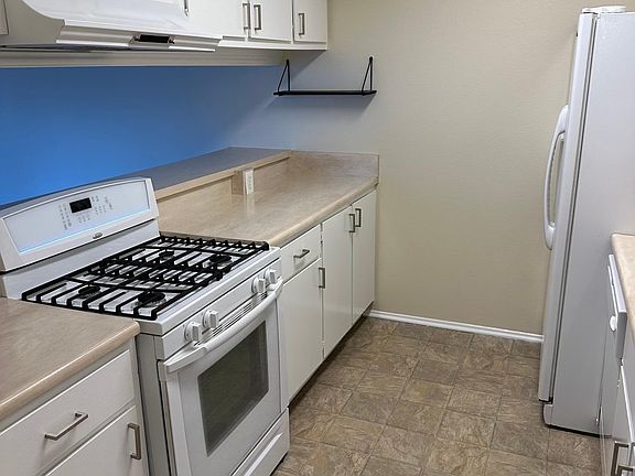2nd image of 1360 Cabrillo Park Dr APT E
