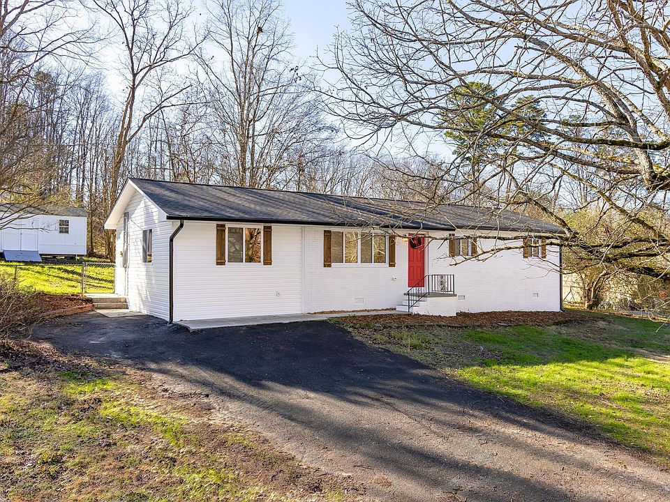 1st image of 1890 Plantation Dr SE