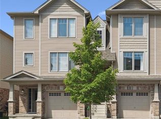 750 Lawrence St #14, Cambridge, ON N3H0A9