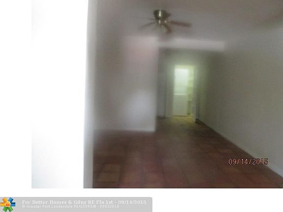 2nd image of 410 SW 7th St #1-2