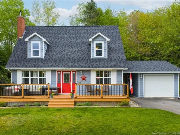6 Crestwood Dr, Rothesay, NB E2E 5H4