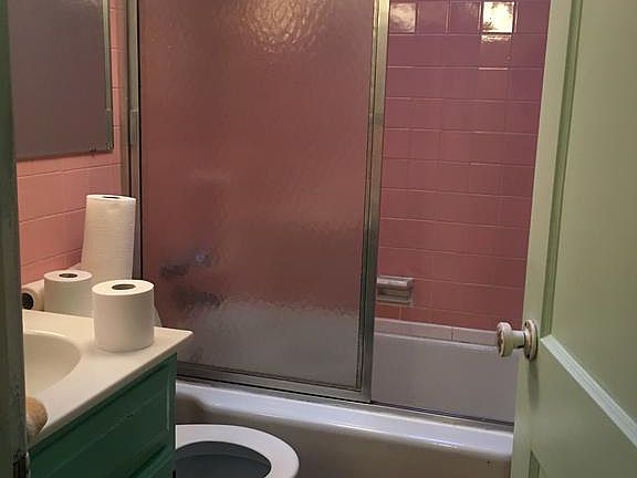 4th image of 3918 Dennison Ave