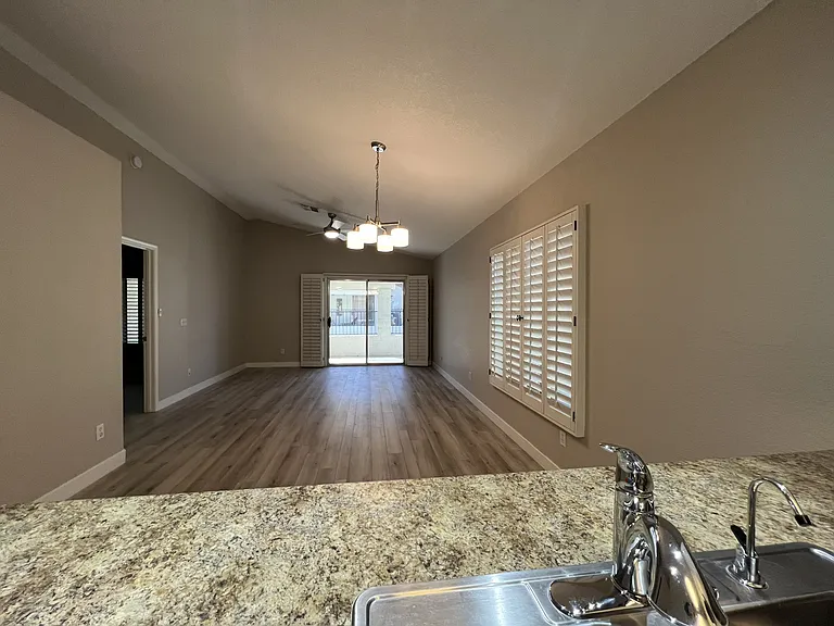 1120 N Val Vista Dr #92 — Photo 8