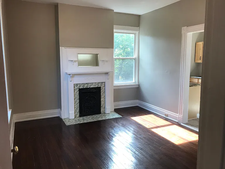 2221 Oakland Ave #2 — Photo 7
