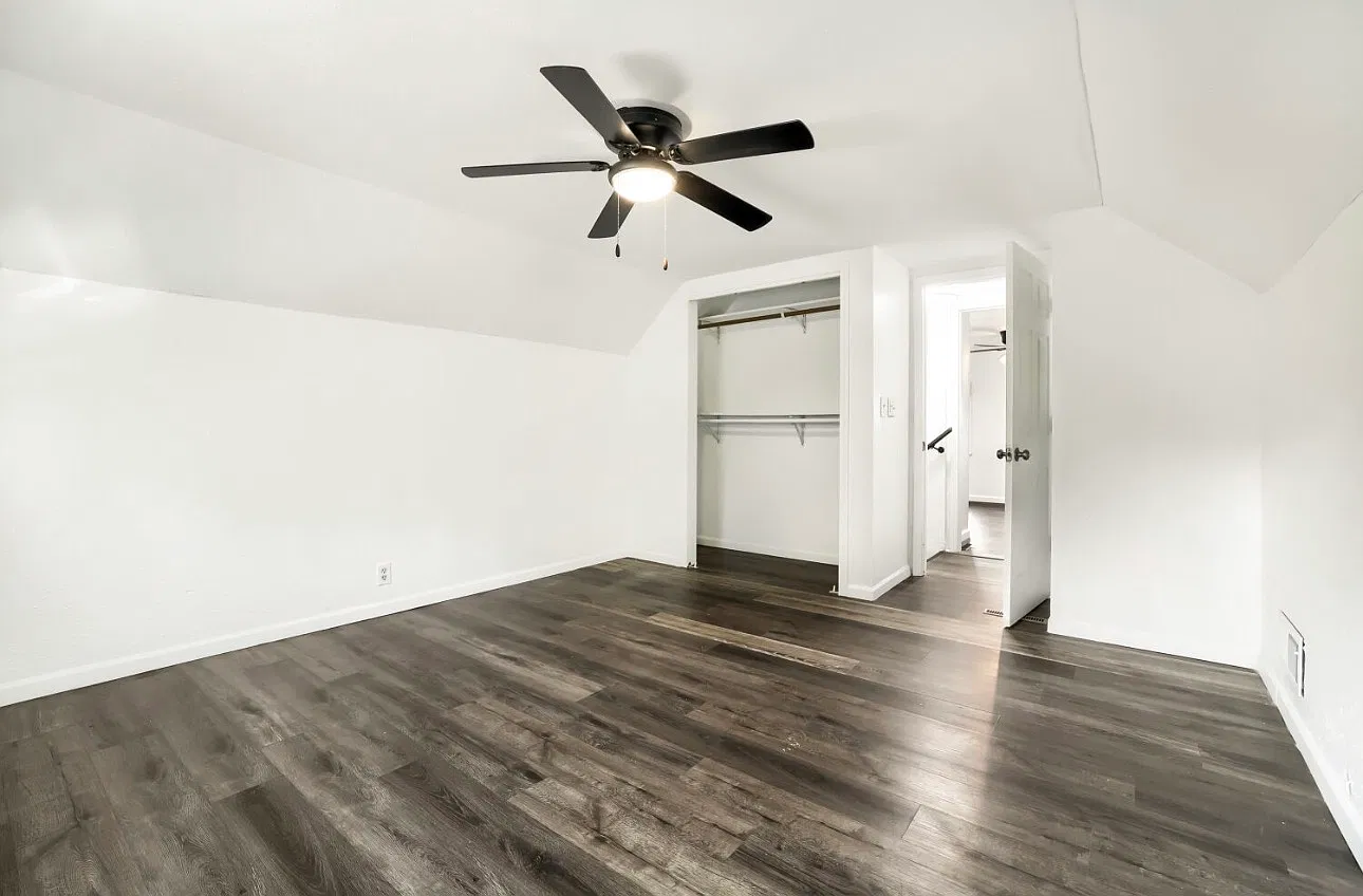 5 bed, 1925 sqft, $2,600 — Photo 1