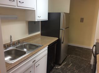 5740 N Sheridan Rd APT 4D, Chicago, IL 60660