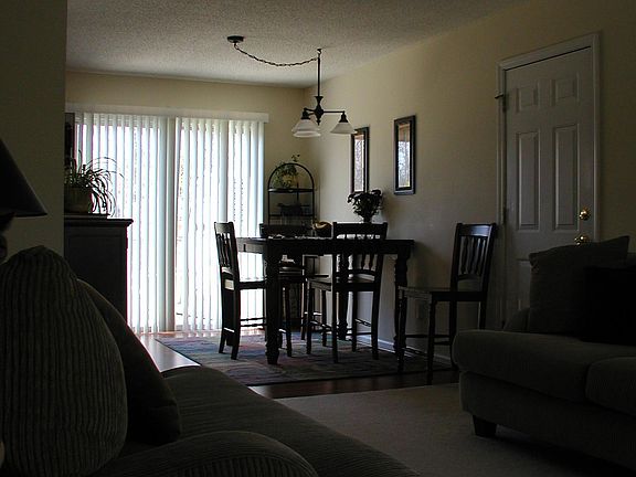 5th image of 585 Rebecca Jane Dr