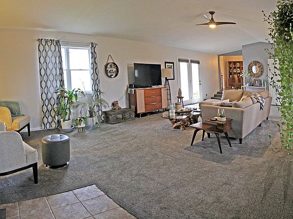 2nd image of 5059 Greenwood Dr