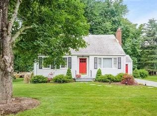 33 Winnie Ln, Poughkeepsie, NY 12603