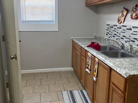 4th image of 1312 Kings Hwy #1312
