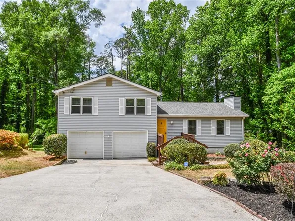 165 Wilhelmina Dr, Ellenwood, GA 30294
