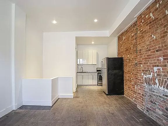 3rd image of 1238 Bedford Ave APT 1