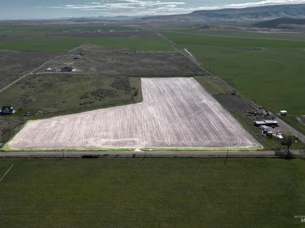 1050 Ea St, Declo, ID 83323