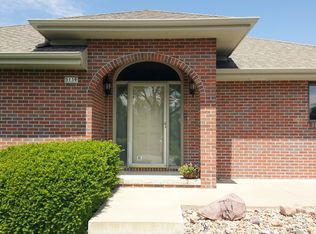 5130 Allen Rd, Lincoln, NE 68516