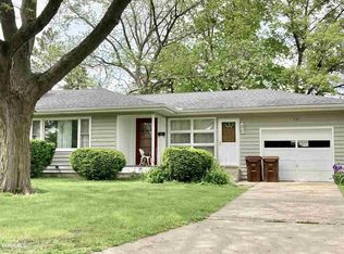 521 W Locust St, Lanark, IL 61046