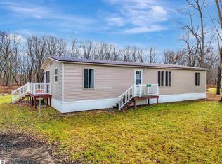 9136 Linden Dr, Evart, MI 49631