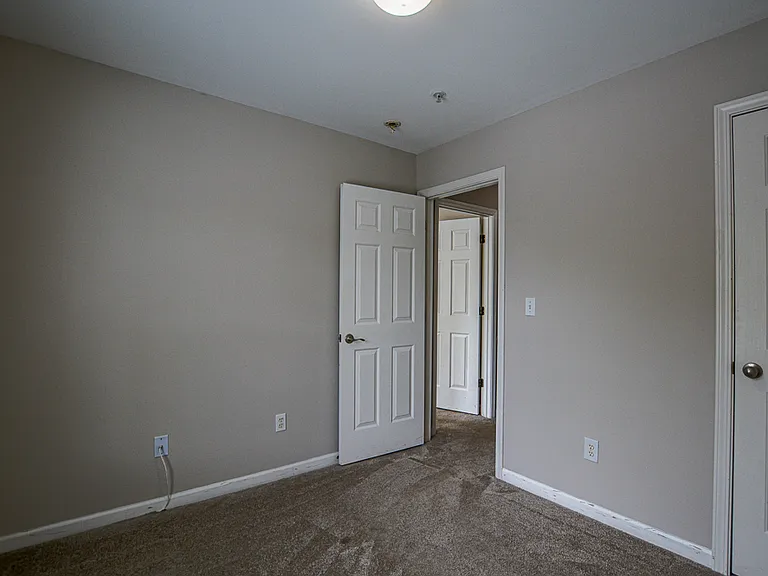 2716 Ashleigh Ln — Photo 25