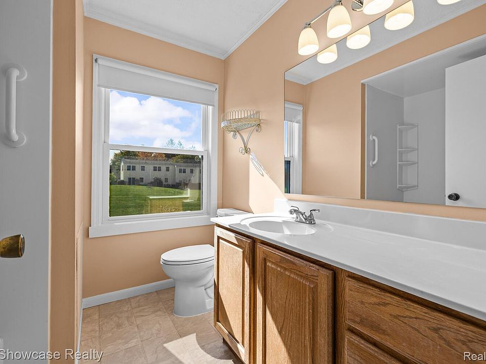 1151 Marquette Ct, photo 18