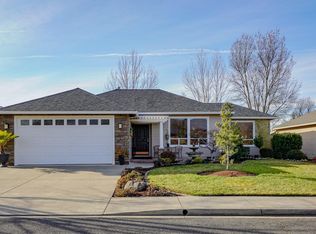 3412 Blue Blossom Dr, Medford, OR