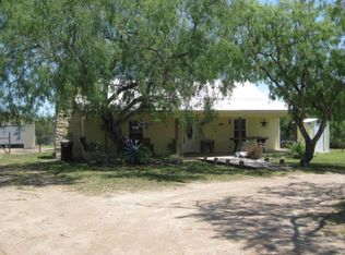 910 Carmel Dr, Sandia, TX 78383