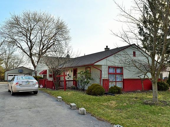 2nd image of 217 Colonial Dr