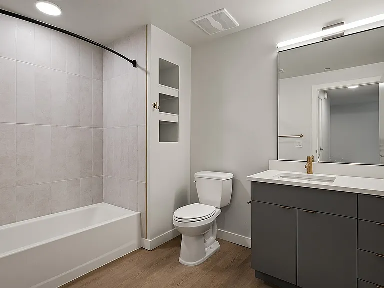 Ivory | Bathroom