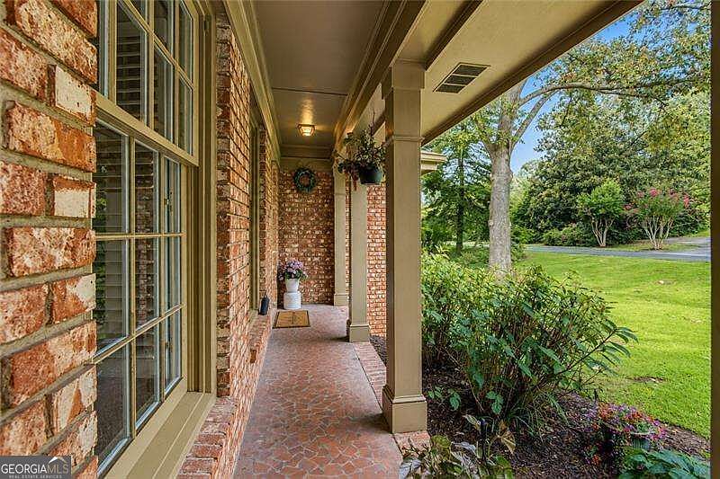 702 Highview Dr SE, Smyrna, GA 30082 | MLS #10829562 | Zillow