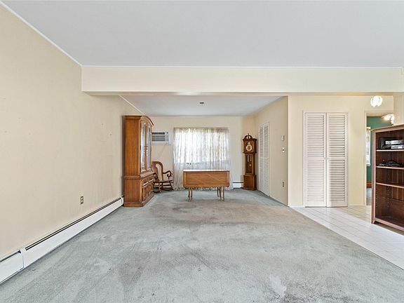 4th image of 26 Dale Ln