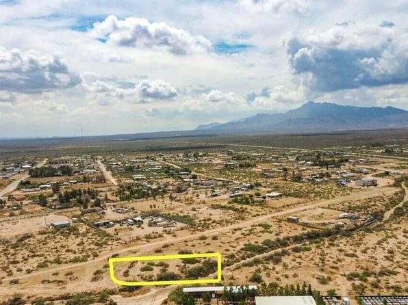 2600 Red River Dr, Chaparral, NM 88081