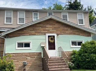 192 W Wilson Ave, Pontiac, MI 48341