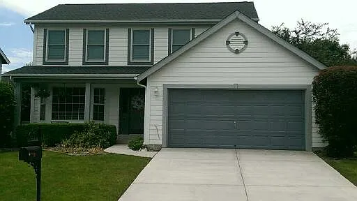 430 Waterside Dr photo 1