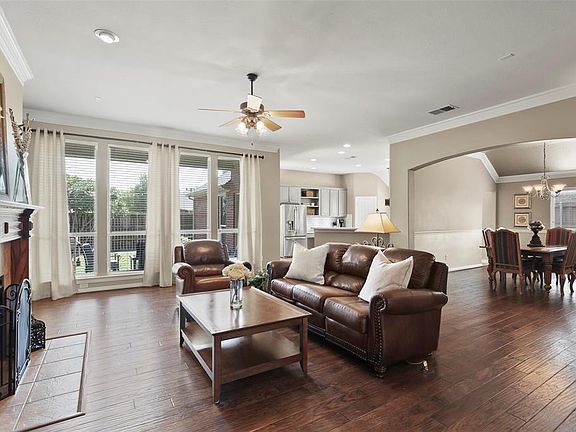 2nd image of 5144 Lake Creek Ct