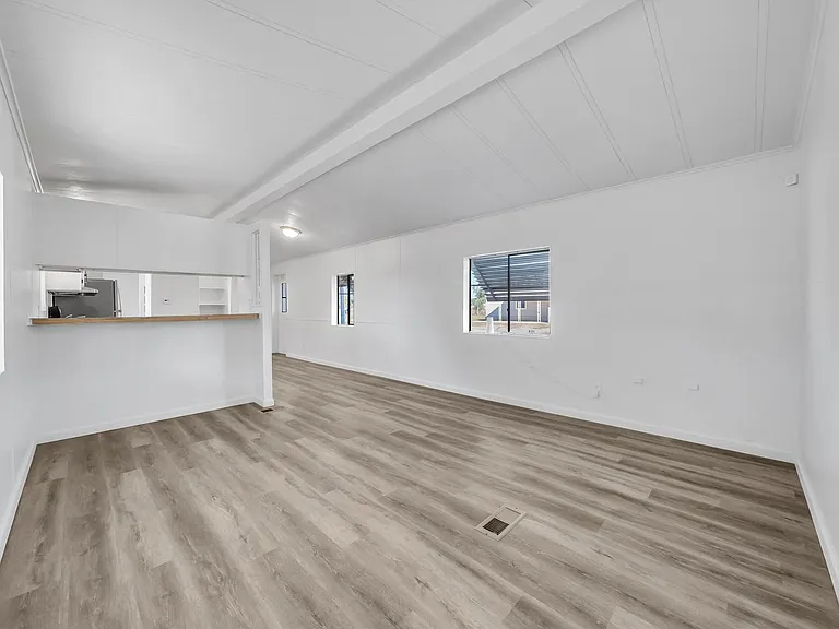 22450 Norris Ln — Photo 6