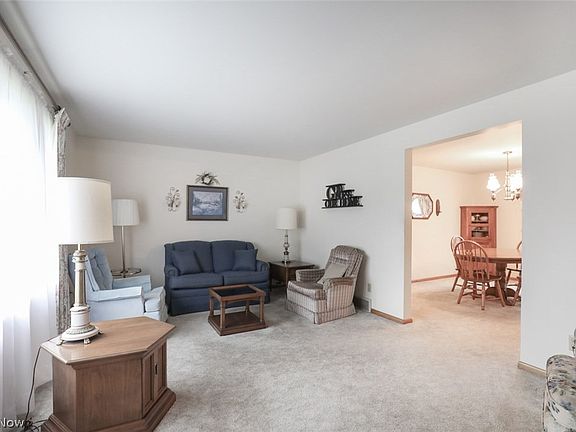 3rd image of 240 Stanton Dr