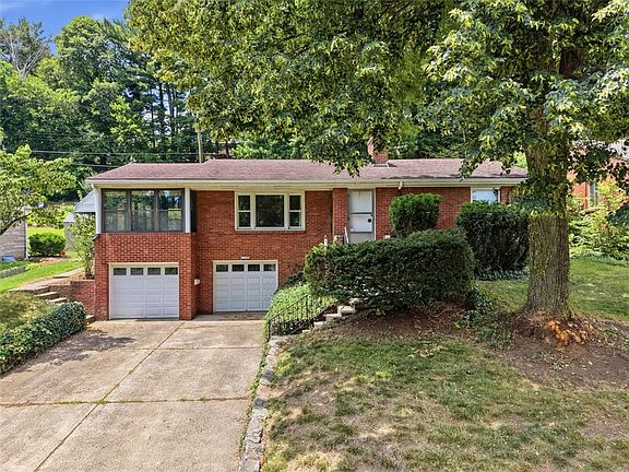 2nd image of 1140 Lakemont Dr