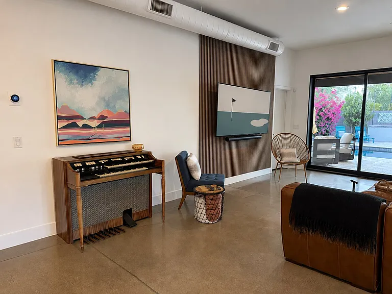 1140 E Sheridan St — Photo 21