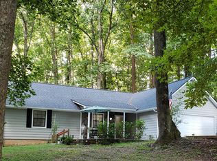 245 Paces Dr, Fayetteville, GA 30215