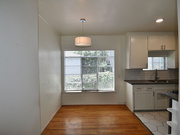 5th image of 11444-46 Riverside Dr #11444-1/2