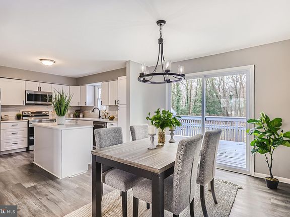 5th image of 8089 Forest Glen Dr