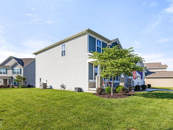 2nd image of 9327 Cobble Ct