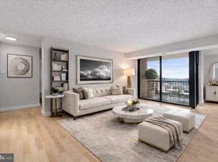 4500 S Four Mile Run Dr APT 1113, Arlington, VA