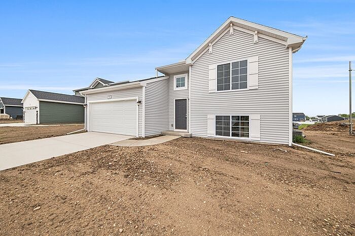 1st image of 2710 Blooming Bud Ln SE