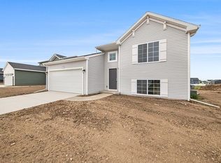 2710 Blooming Bud Ln SE, Kentwood, MI 49508