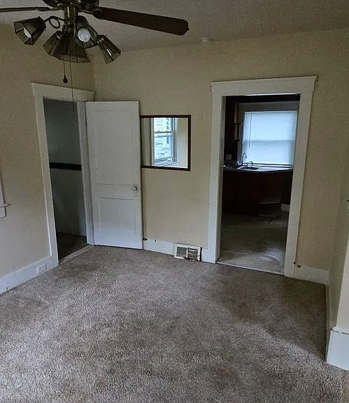 919 Princeton Ave — Photo 9