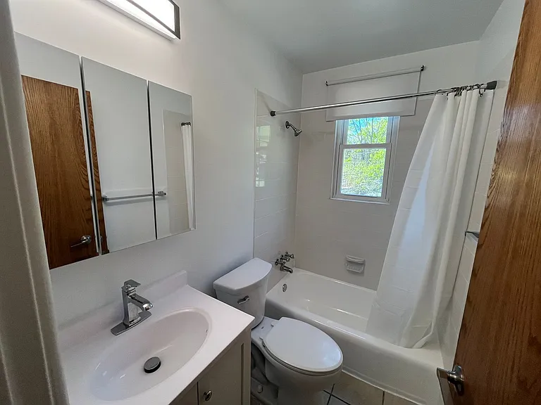 2832 Humboldt Ave S — Photo 23